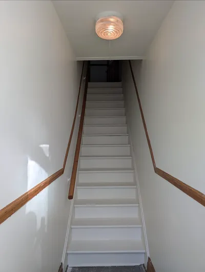 Pièce fraîchement peinte par Painting & Drywall Experts
